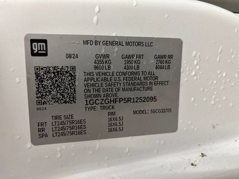 New 2024 Chevrolet Express 3500 Extended image 30