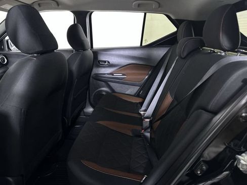 Used 2020 Nissan Kicks SR FWD image 26