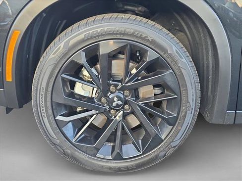 Used 2024 Mitsubishi Outlander SEL Black Edition image 22