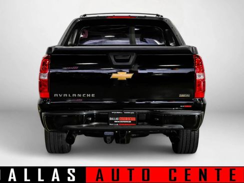 Used 2012 Chevrolet Avalanche LS image 5