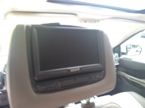 Used 2021 Ford Expedition Max Limited RWD image 25