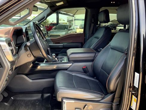 Used 2022 Ford F150 Lariat w/ Equipment Group 502A High image 8