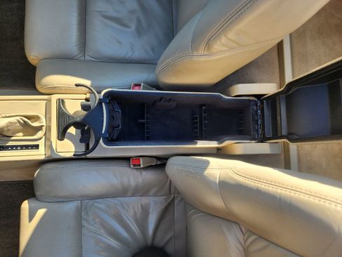 Used 1993 Cadillac Allante image 34