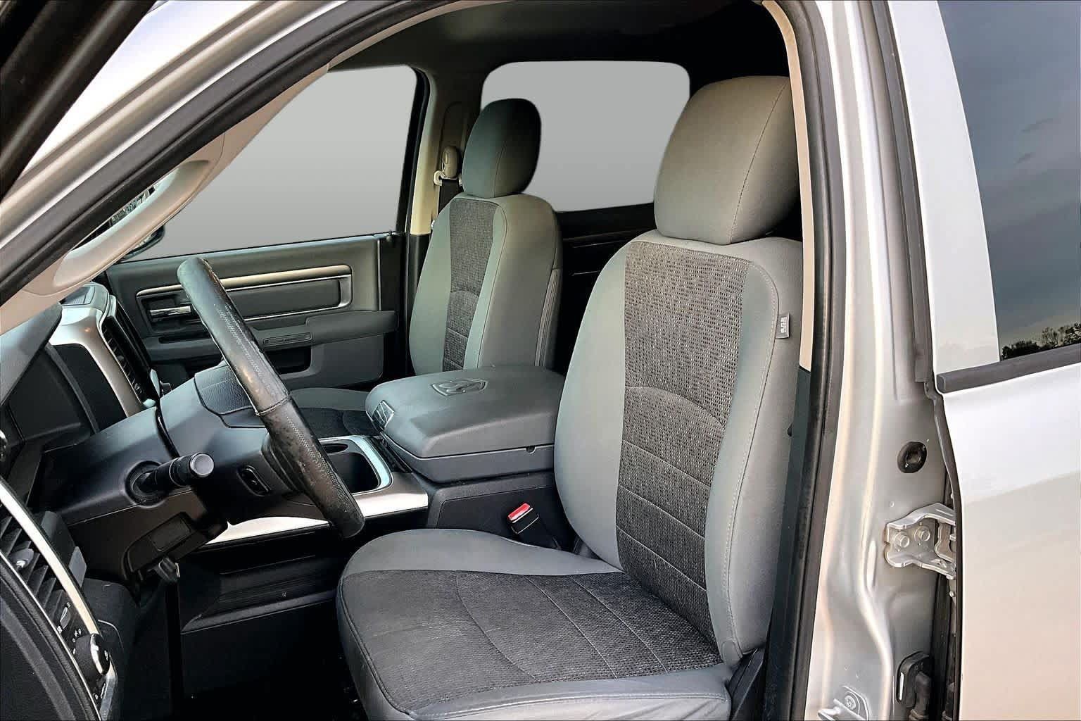 Used 2016 RAM 1500 Lone Star RWD image 7