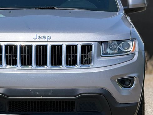 Used 2016 Jeep Grand Cherokee Laredo image 12