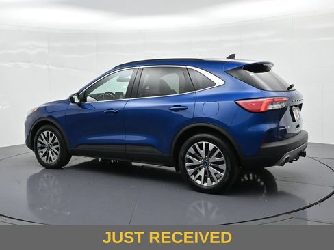Used 2022 Ford Escape Titanium w/ Class II Trailer Tow Package AWD/4WD image 4
