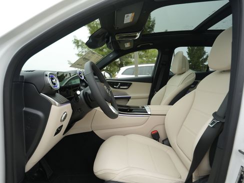 New 2026 Mercedes-Benz GLC 300 4MATIC image 33