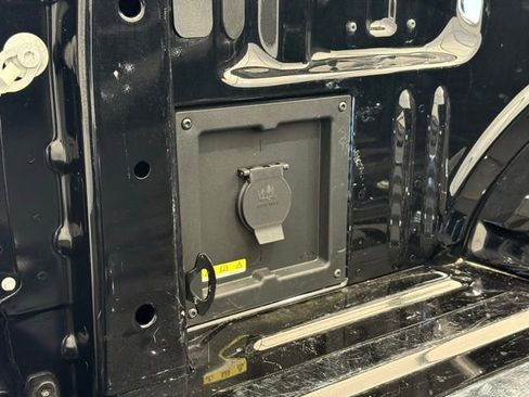 Used 2024 Ford F150 Lariat w/ Tow/Haul Package image 5