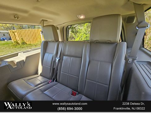 Used 2013 Lincoln Navigator L 4WD w/ HD Trailer Tow Pkg image 24