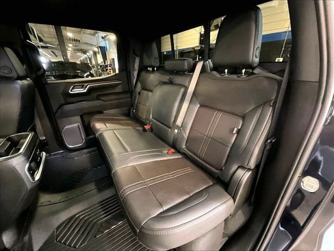 Used 2026 Chevrolet Silverado 1500 High Country w/ Technology Package AWD/4WD image 15
