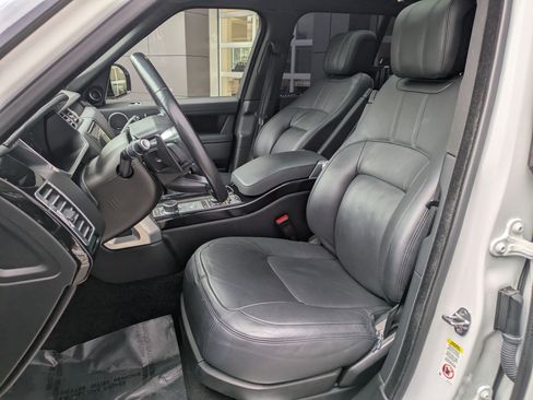 Used 2019 Land Rover Range Rover Supercharged image 28