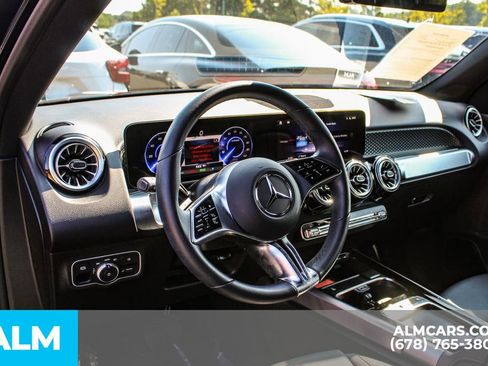 Used 2024 Mercedes-Benz EQB 250+ 250+ image 22