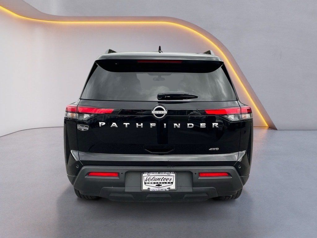 Used 2025 Nissan Pathfinder SV AWD/4WD image 6
