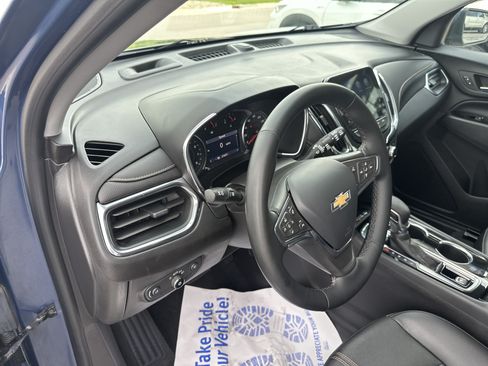 Used 2024 Chevrolet Equinox Premier FWD image 11