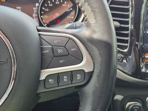 Used 2020 Jeep Compass Limited w/ Advanced Safety Group FWD image 12