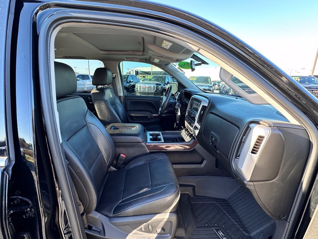 Used 2018 GMC Sierra 1500 SLT w/ SLT Preferred Package AWD/4WD image 11