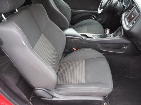 Used 2019 Dodge Challenger GT image 17