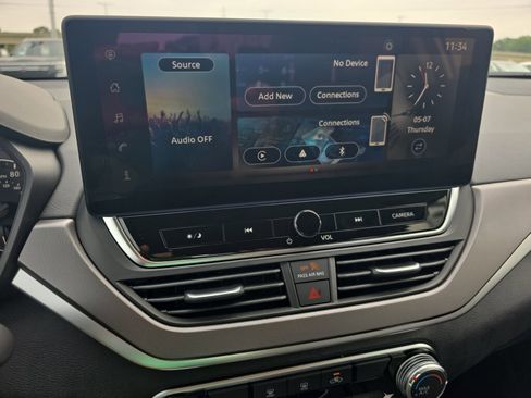 New 2026 Nissan Altima 2.5 SR FWD image 11