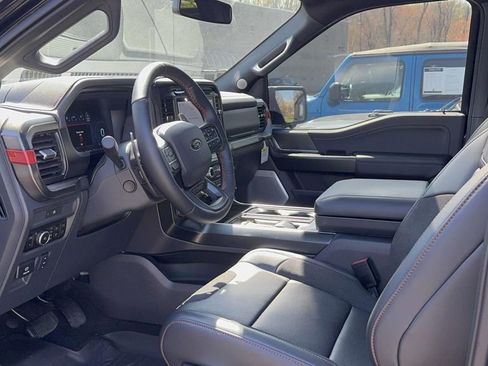 Used 2025 Ford F150 Raptor AWD/4WD image 37
