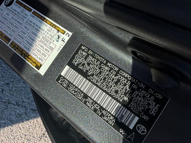 Used 2010 Toyota Corolla LE w/ All Weather Guard Pkg FWD image 29