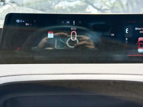Used 2025 Ford Expedition Max Active RWD image 11
