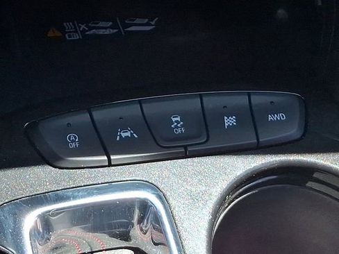 Used 2025 Chevrolet TrailBlazer RS w/ Convenience Package AWD/4WD image 16