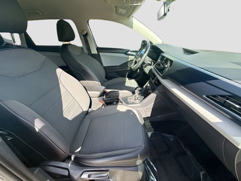 Used 2022 Volkswagen Taos SE image 31