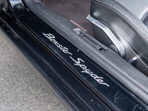 Used 2011 Porsche Boxster Spyder RWD image 38