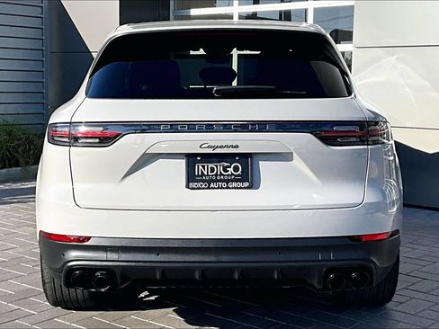 Used 2022 Porsche Cayenne Platinum Edition AWD/4WD image 4