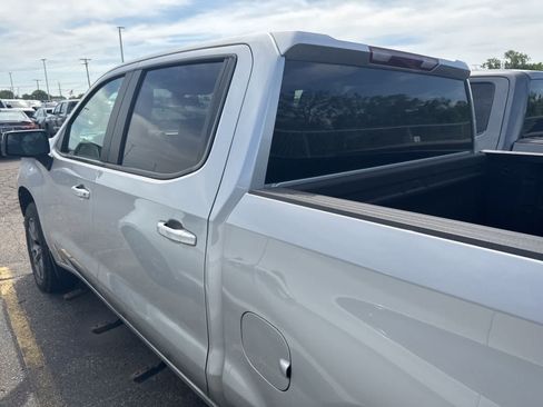 Used 2022 Chevrolet Silverado 1500 RST w/ Bed Protection Package AWD/4WD image 19