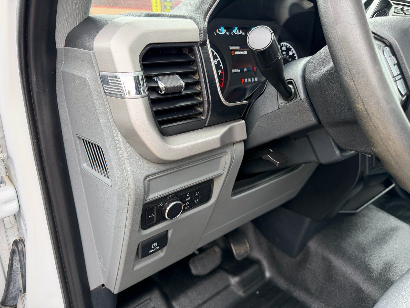 Used 2022 Ford F150 XL w/ Equipment Group 101A High RWD image 14