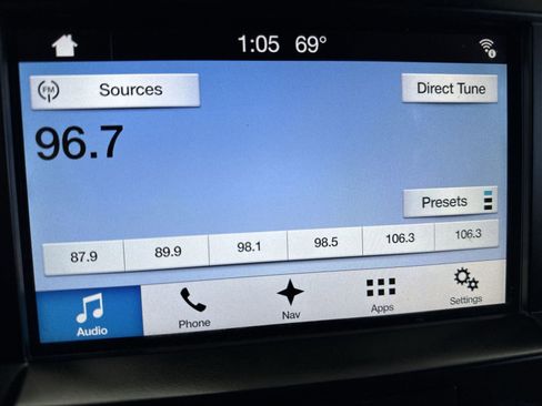 Used 2018 Ford F150 XLT w/ Equipment Group 302A Luxury AWD/4WD image 19