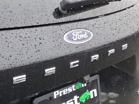 New 2025 Ford Escape SE image 11