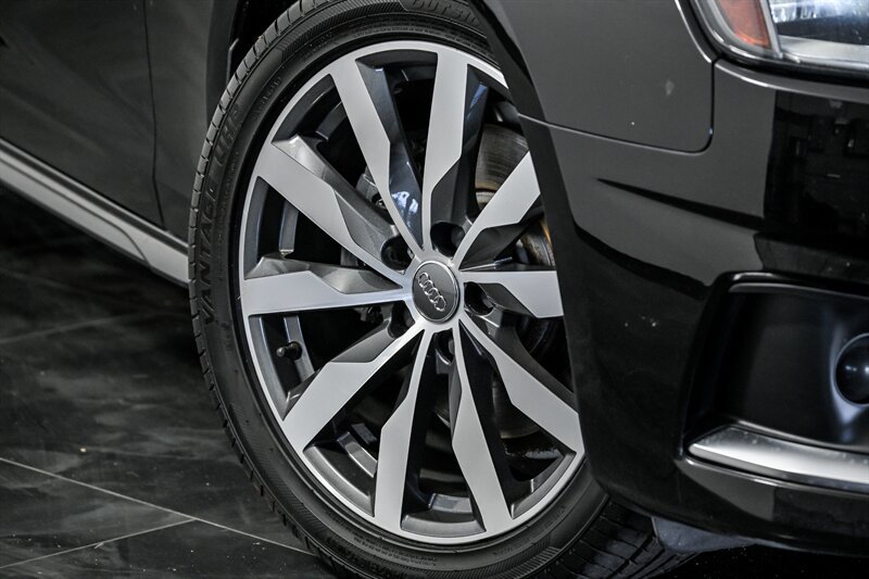 Used 2020 Audi A4 2.0T Premium w/ Convenience Package FWD image 3