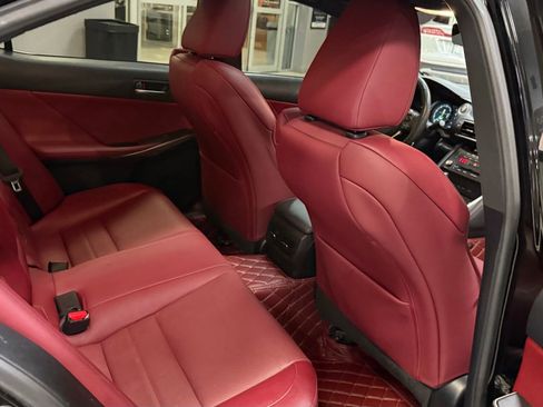 Used 2019 Lexus IS 300 AWD image 23