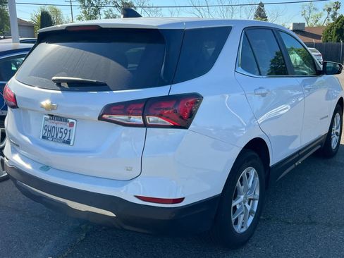 Used 2024 Chevrolet Equinox LT image 4