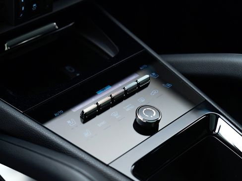 New 2026 Porsche Cayenne Coupe image 29