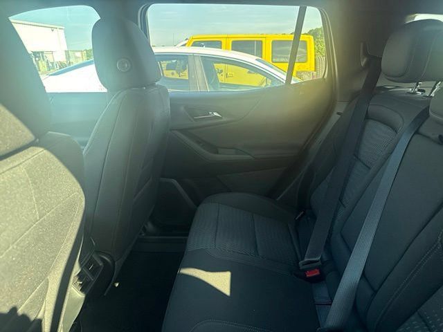 Used 2026 Chevrolet Equinox LT w/ Safety and Technology Package FWD image 7