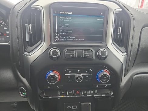 Used 2022 Chevrolet Silverado 1500 LT image 15