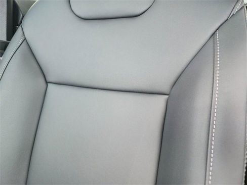 Certified 2025 Nissan Murano SV image 20