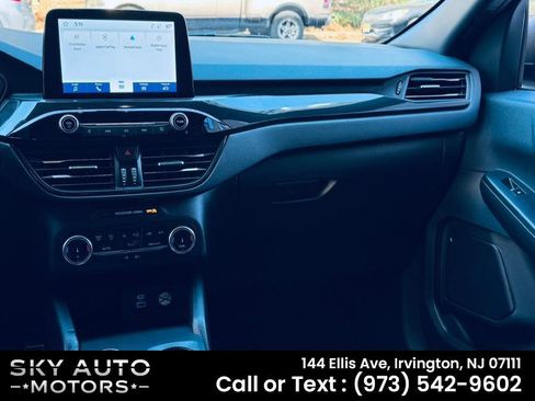 Used 2023 Ford Escape ST-Line image 12