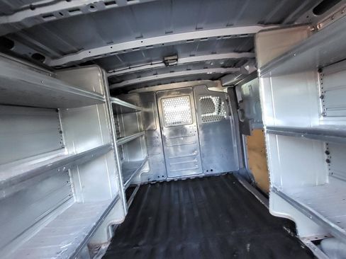 Used 2020 Nissan NV 2500 S RWD image 42