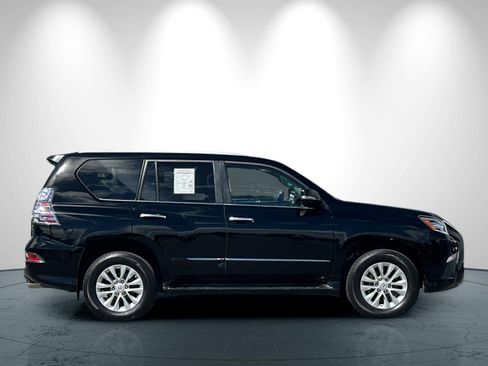 Used 2017 Lexus GX 460 AWD/4WD image 3