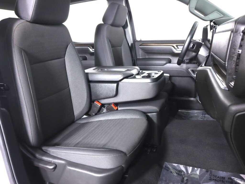 Used 2026 Chevrolet Silverado 1500 RST AWD/4WD image 43