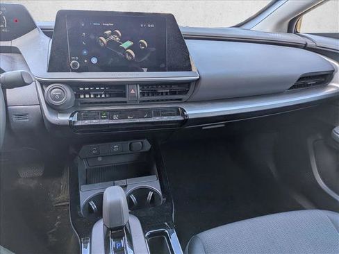 Used 2025 Toyota Prius LE image 12