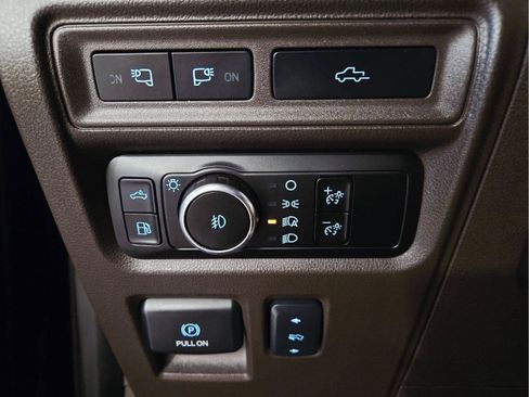 Used 2023 Ford F150 King Ranch w/ Equipment Group 601A High AWD/4WD image 39