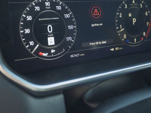Used 2018 Land Rover Range Rover Supercharged AWD/4WD image 26