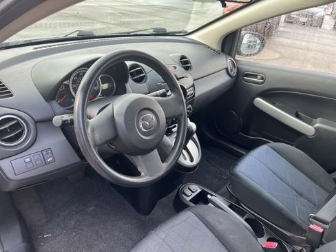 Used 2014 MAZDA MAZDA2 Sport image 18