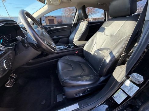 Used 2016 Ford Fusion Titanium image 10