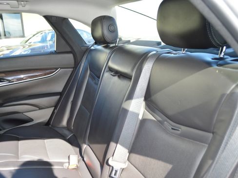 Used 2013 Cadillac XTS Premium image 25
